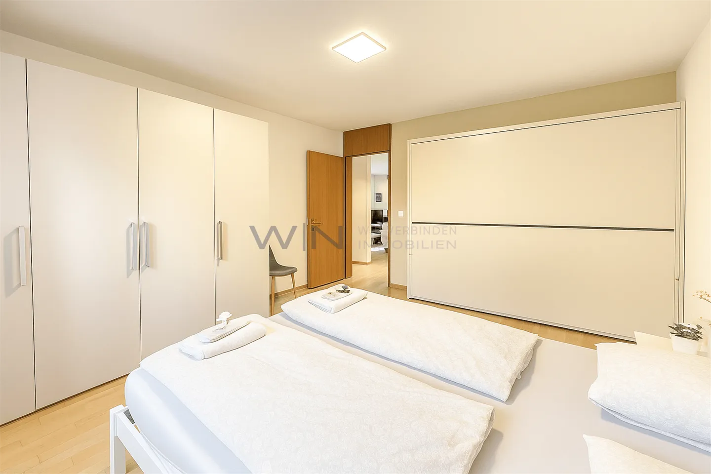 Away from Everyday Life - Photo 9 of 12