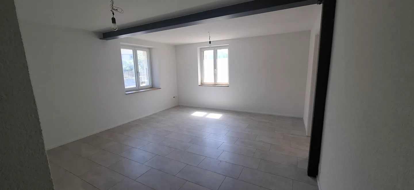 Modernes Apartment mit Garten - Foto 4 von 9