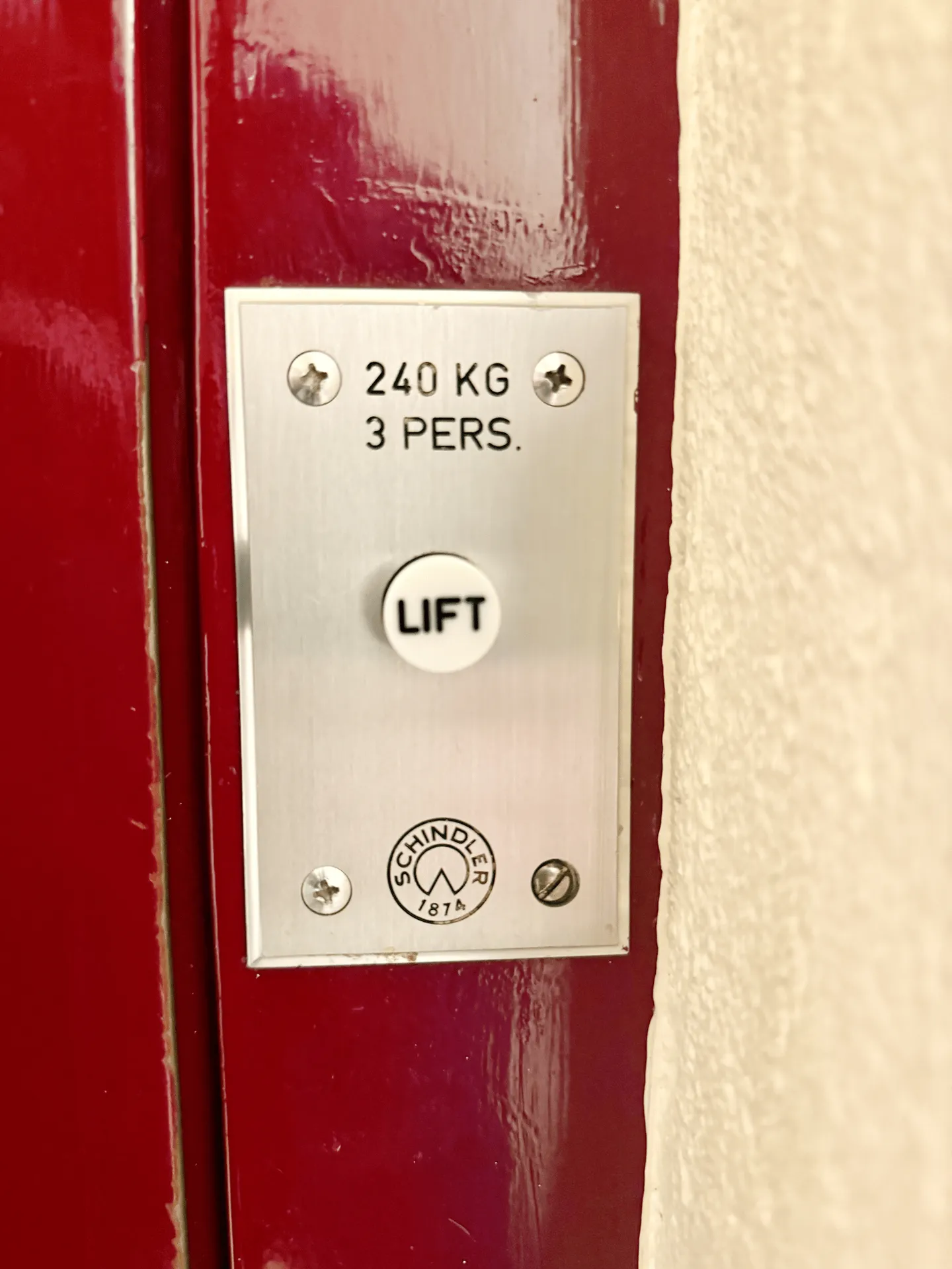 Renovation object with potential - 2-room apartment in Basel-Nord - Photo 15 of 19