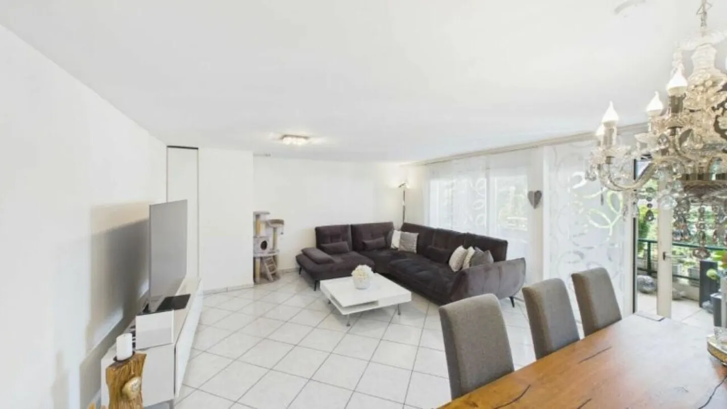 4.5-room apartment in a sought-after location in Aadorf - Photo 2 of 10