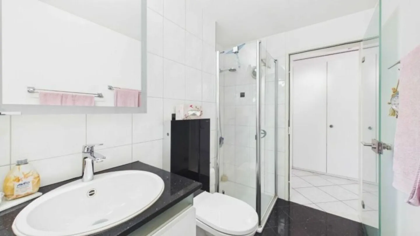 4.5-room apartment in a sought-after location in Aadorf - Photo 8 of 10