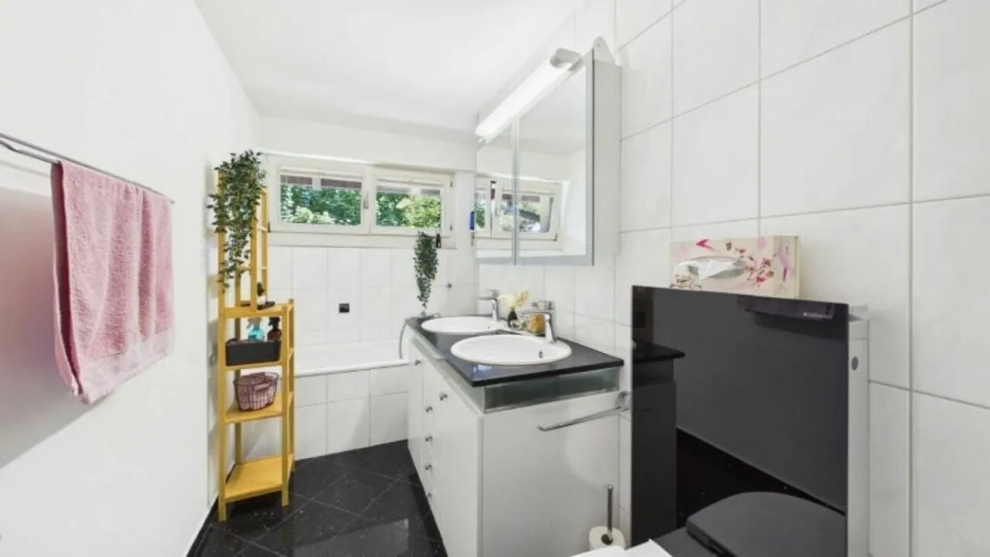 4.5-room apartment in a sought-after location in Aadorf - Photo 9 of 10
