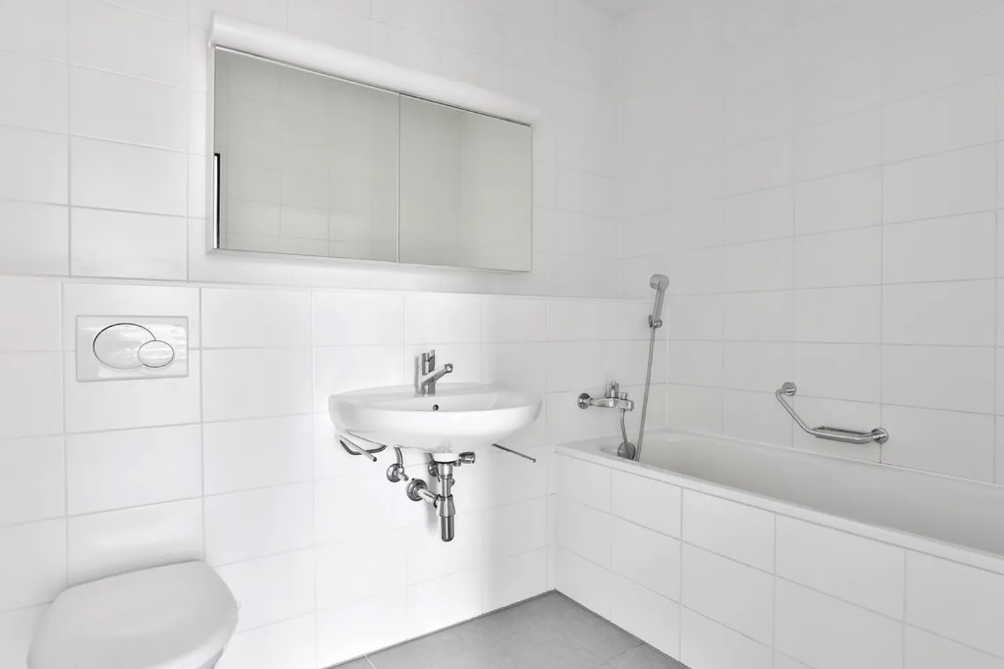 Spacious apartment in the Champel district - Photo 3 of 6