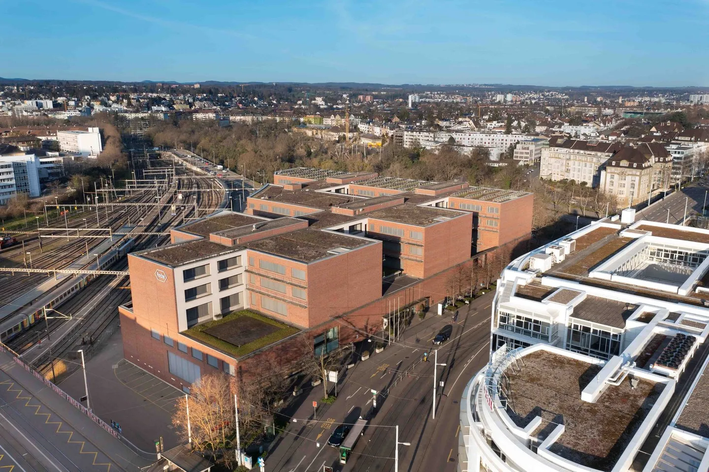 VIA Bâle - directement à la gare de Bâle SBB - Photo 2 sur 12