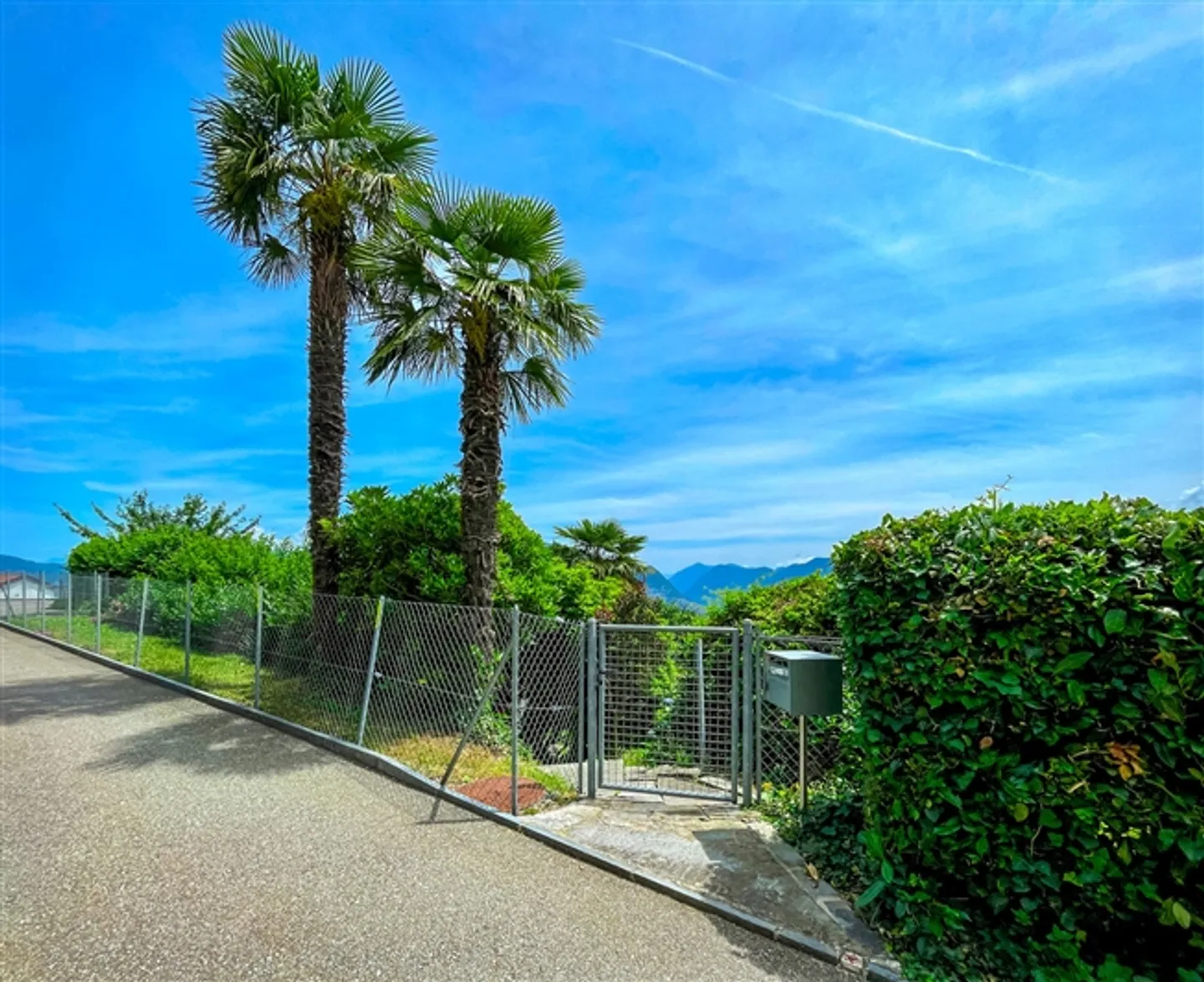 Vernate - Bellissimo terreno edificabile con vista aperta e parziale sul lago - Foto 7 di 12