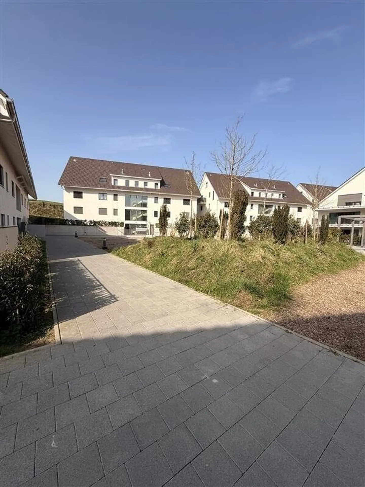 Moderne 2.5-Zimmerwohnung - Foto 1 von 6