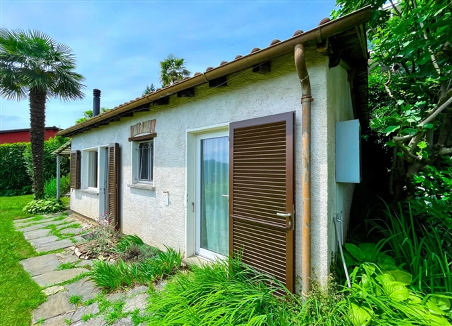 Vernate - Bellissimo terreno edificabile con vista aperta e parziale sul lago - Foto 8 di 12