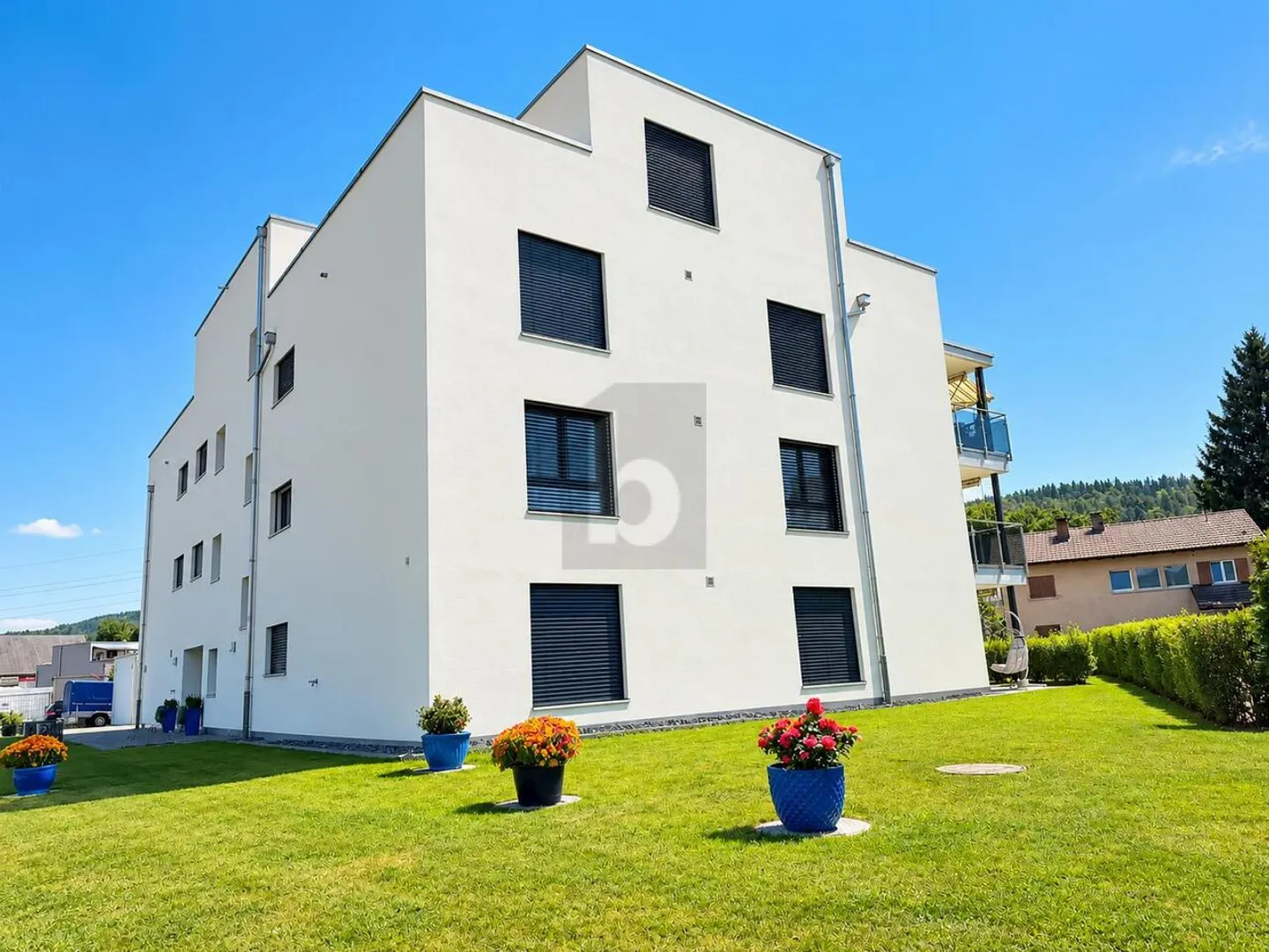 115 M² Living Space with 20 M² Garden Terrace - Photo 1 of 6