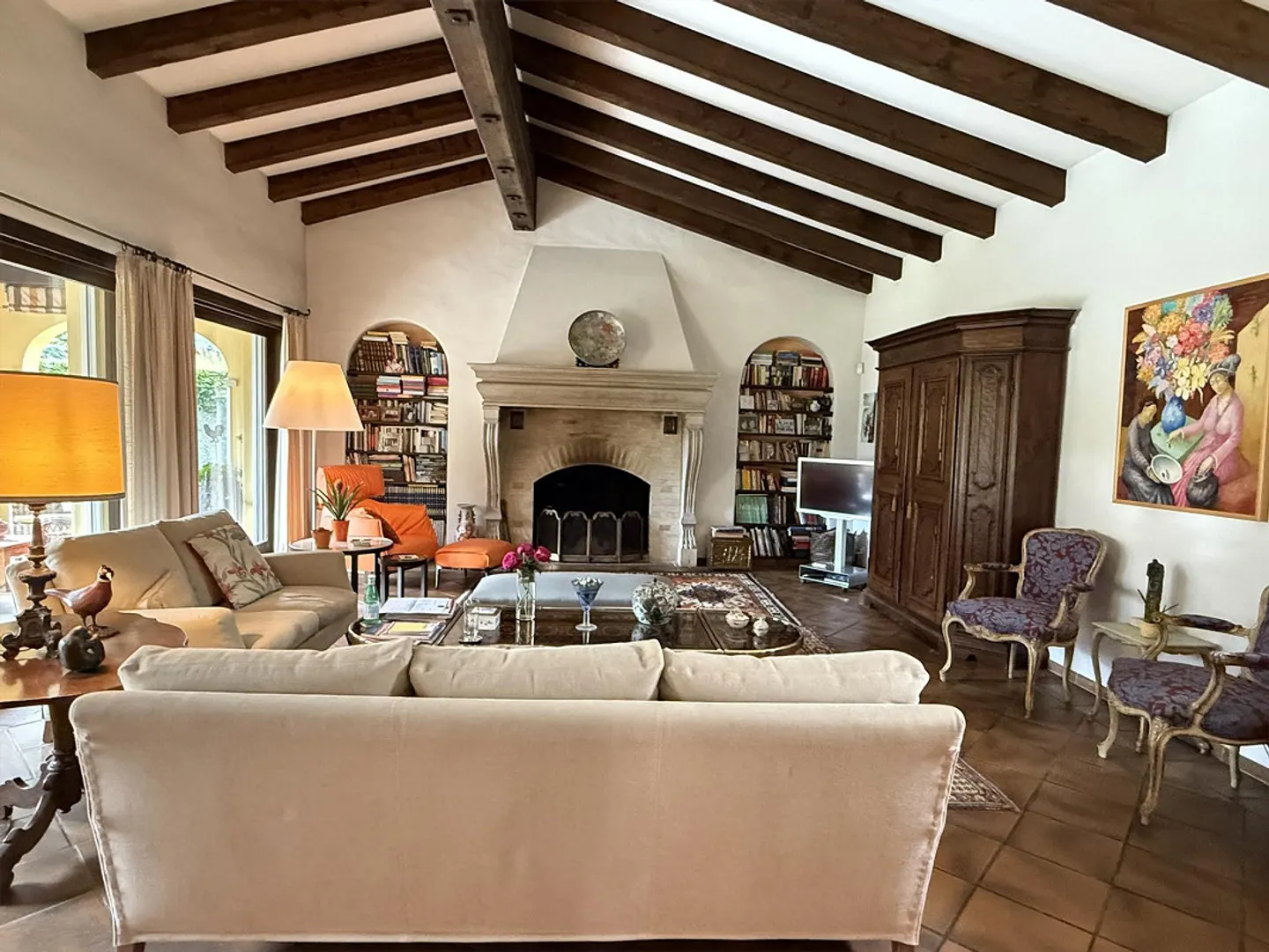 Villa di pregio con tratti di unicità ed eleganza - Foto 2 di 8