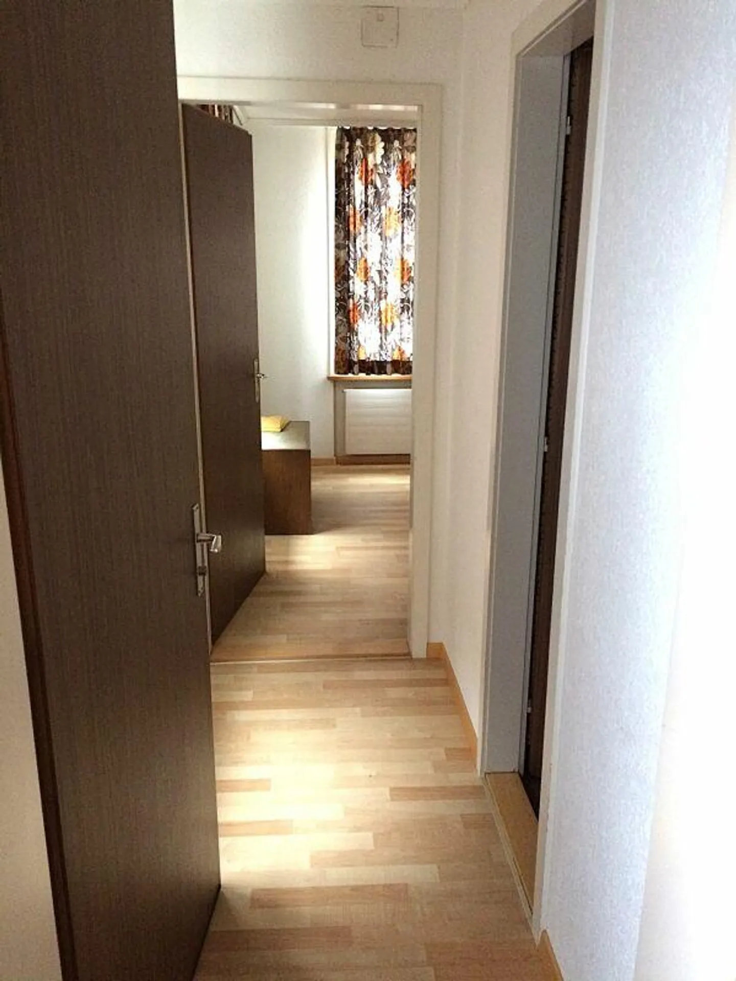 Furnished room with bathroom - Photo 2 of 7