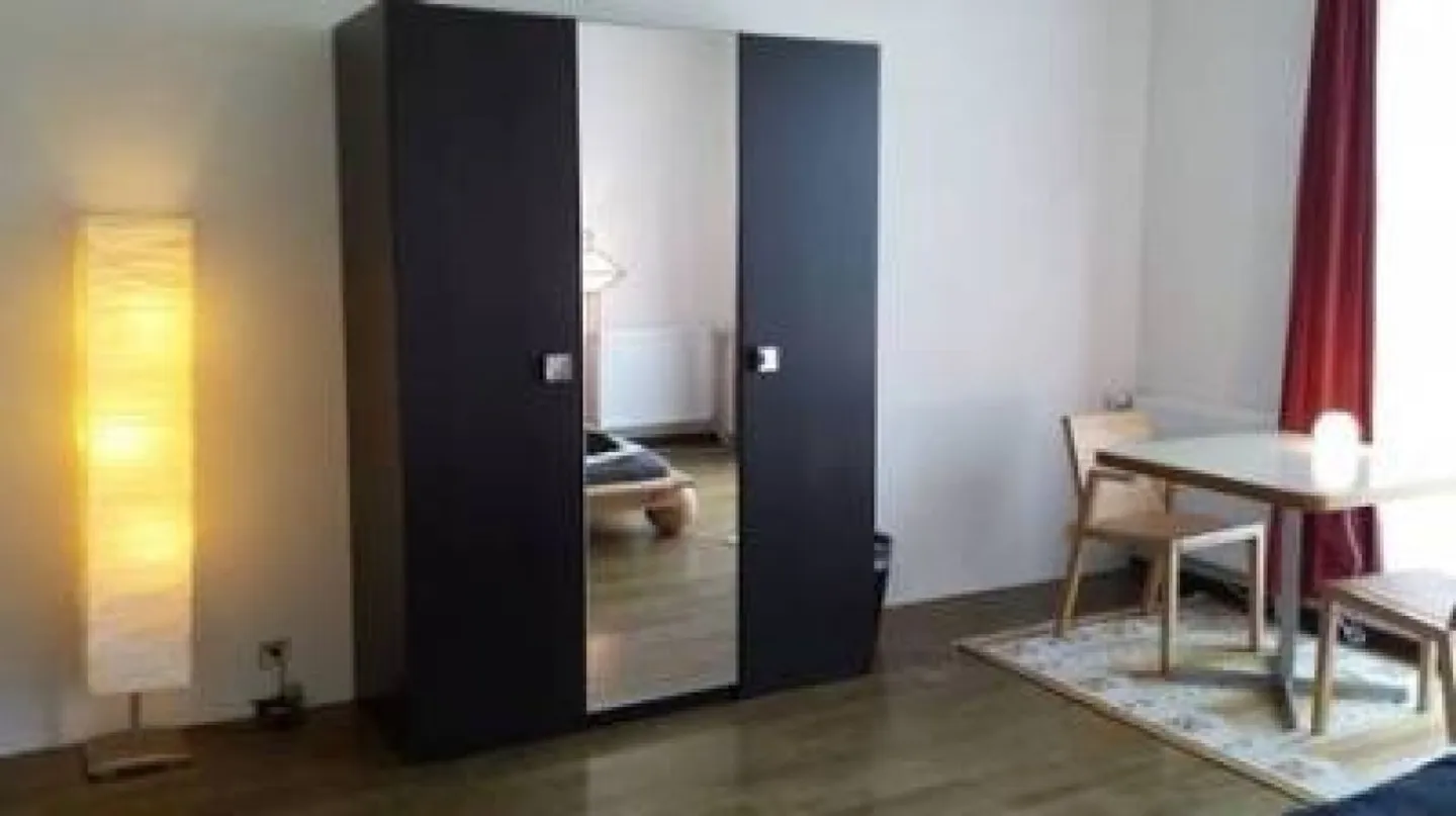 Grande chambre meublée au Chalet à Gobet - Photo 2 sur 4