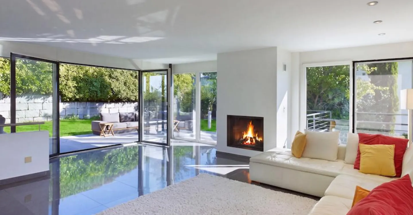 Exklusive Villa mit Hallenbad, Sauna und Garten auf dem exklusiven Wartenberg in Muttenz - Photo 1 sur 12
