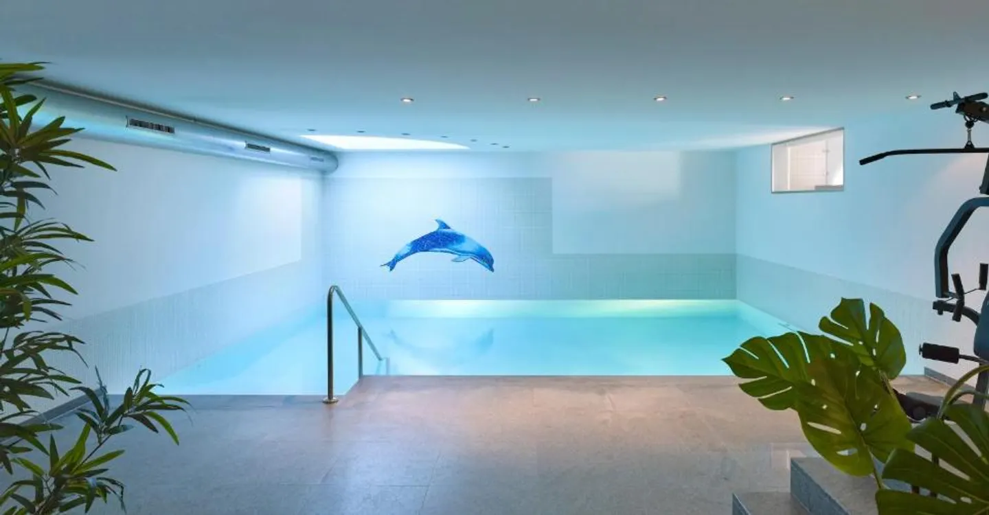 Exklusive Villa mit Hallenbad, Sauna und Garten auf dem exklusiven Wartenberg in Muttenz - Photo 5 sur 12
