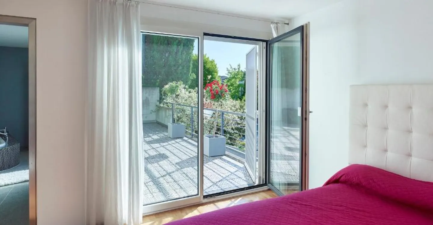 Exklusive Villa mit Hallenbad, Sauna und Garten auf dem exklusiven Wartenberg in Muttenz - Photo 7 sur 12