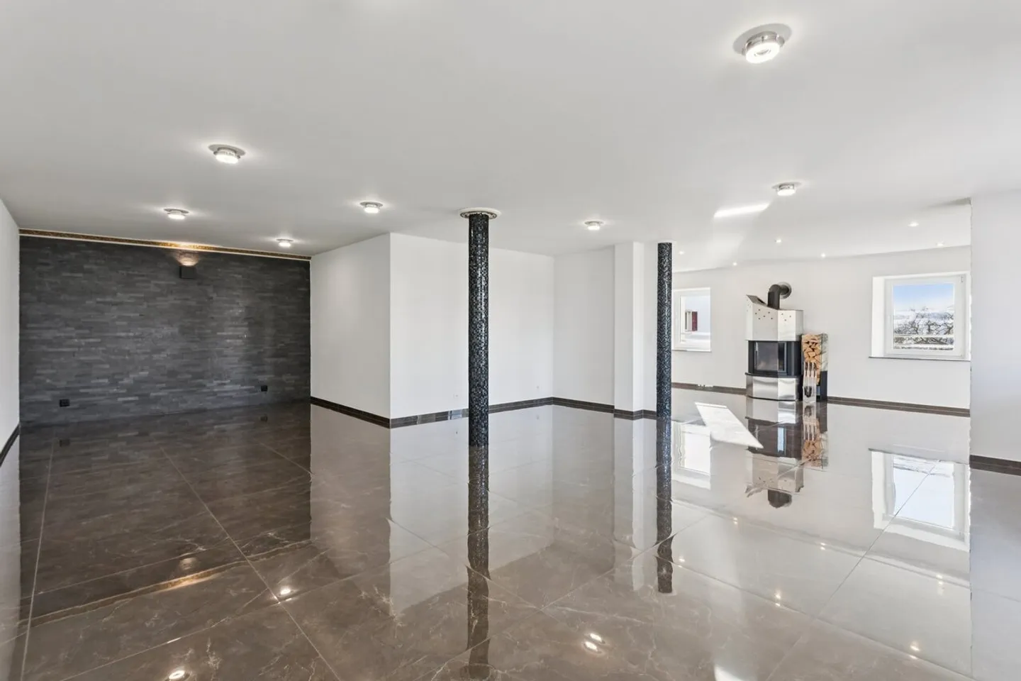 Haus mit 3 Wohnungen - Foto 6 von 13