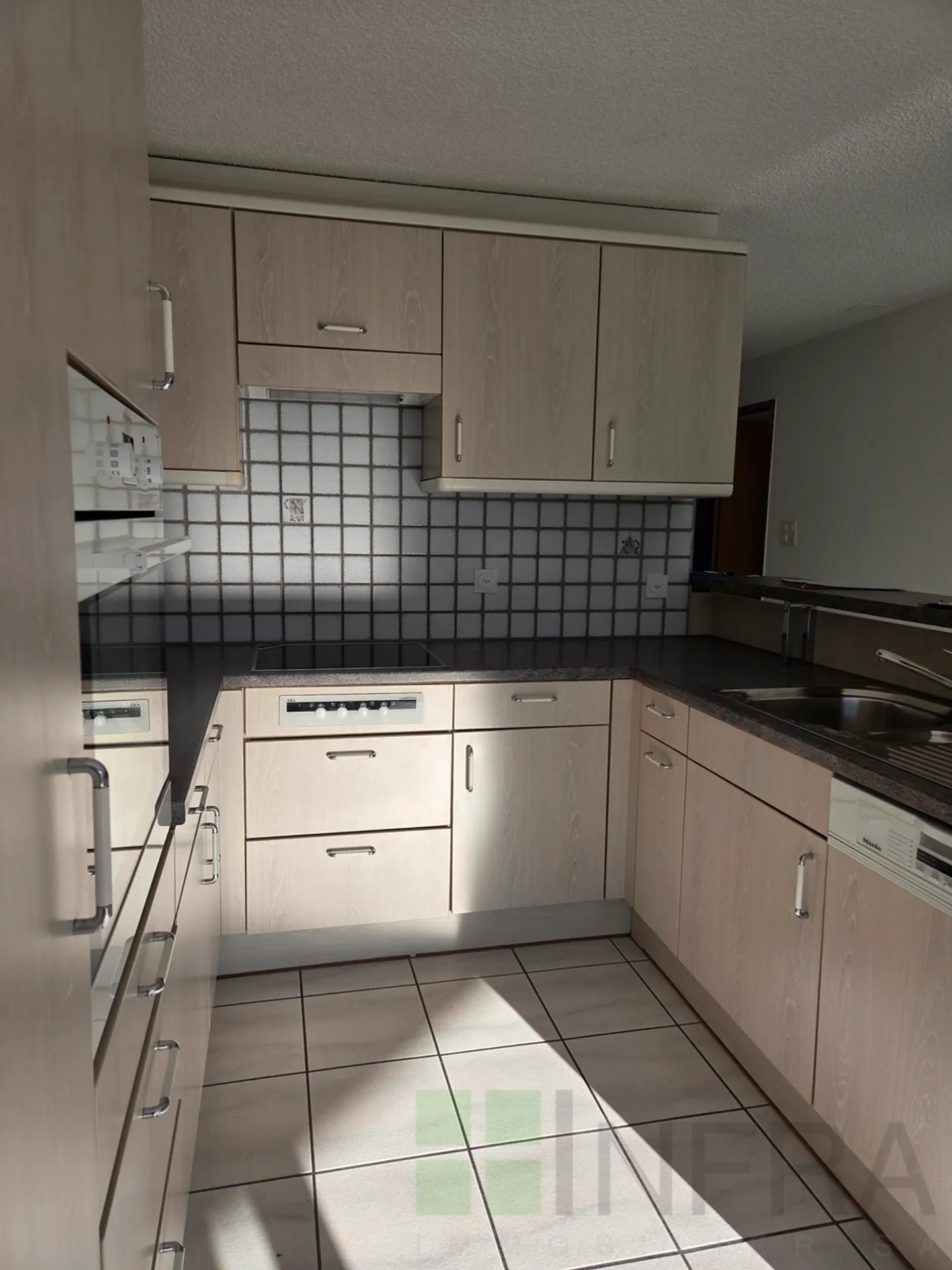 Appartamento di 4 stanze al 1° piano con ascensore - Foto 1 di 12