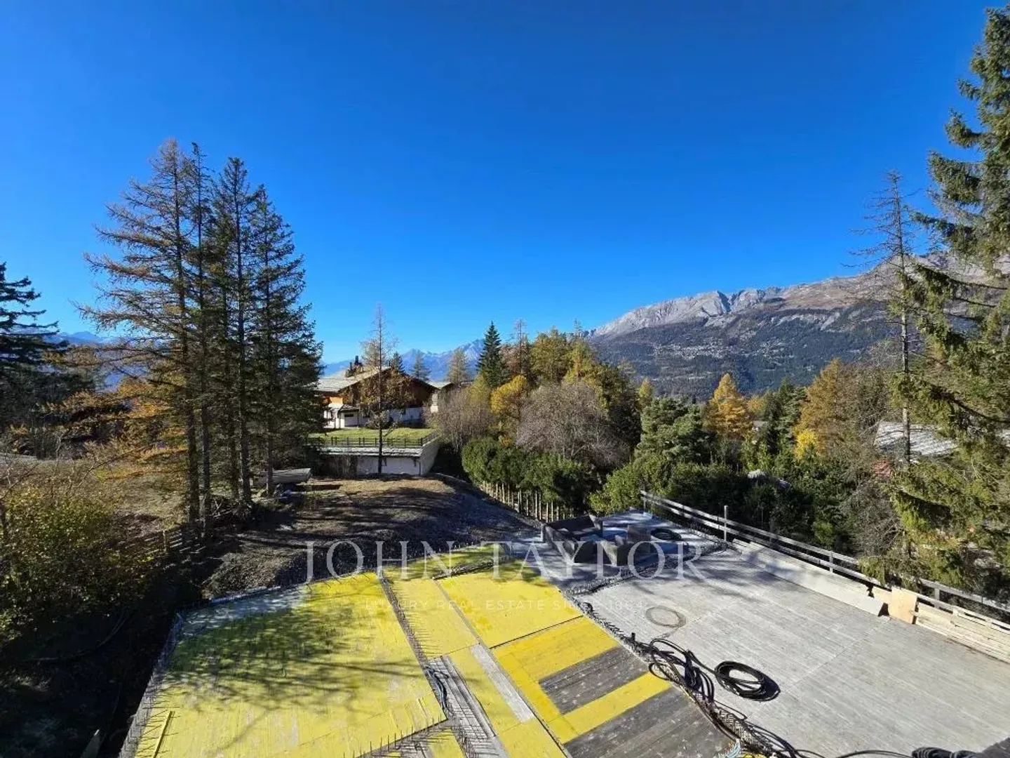 Chalet 8.5 rooms - Photo 5 of 8