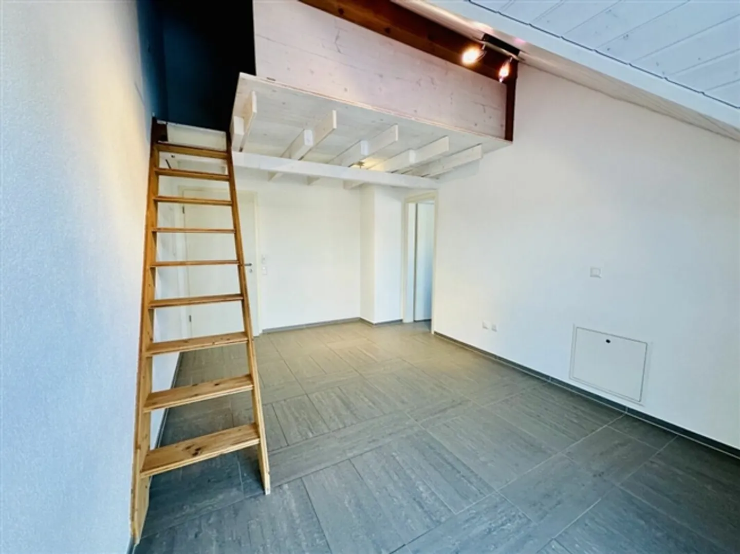 Helles Zuhause mit Bergblick - Foto 4 von 7