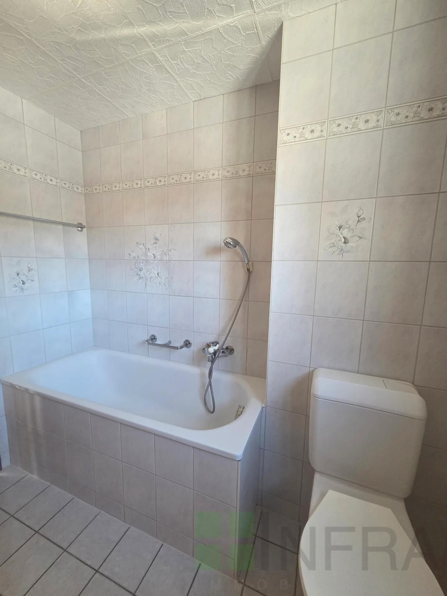 Appartamento di 4 stanze al 1° piano con ascensore - Foto 3 di 12