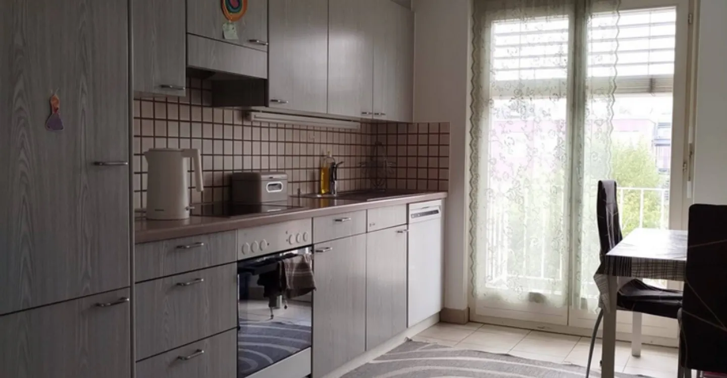 Beautiful 3.5-room apartment available from 15.09.2026 - Photo 4 of 5