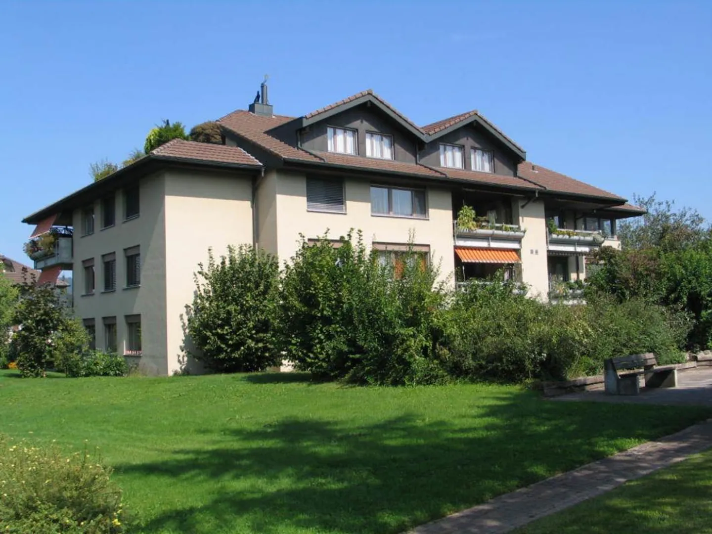 Geräumige Attikawohnung in Sempach - Foto 11 von 12
