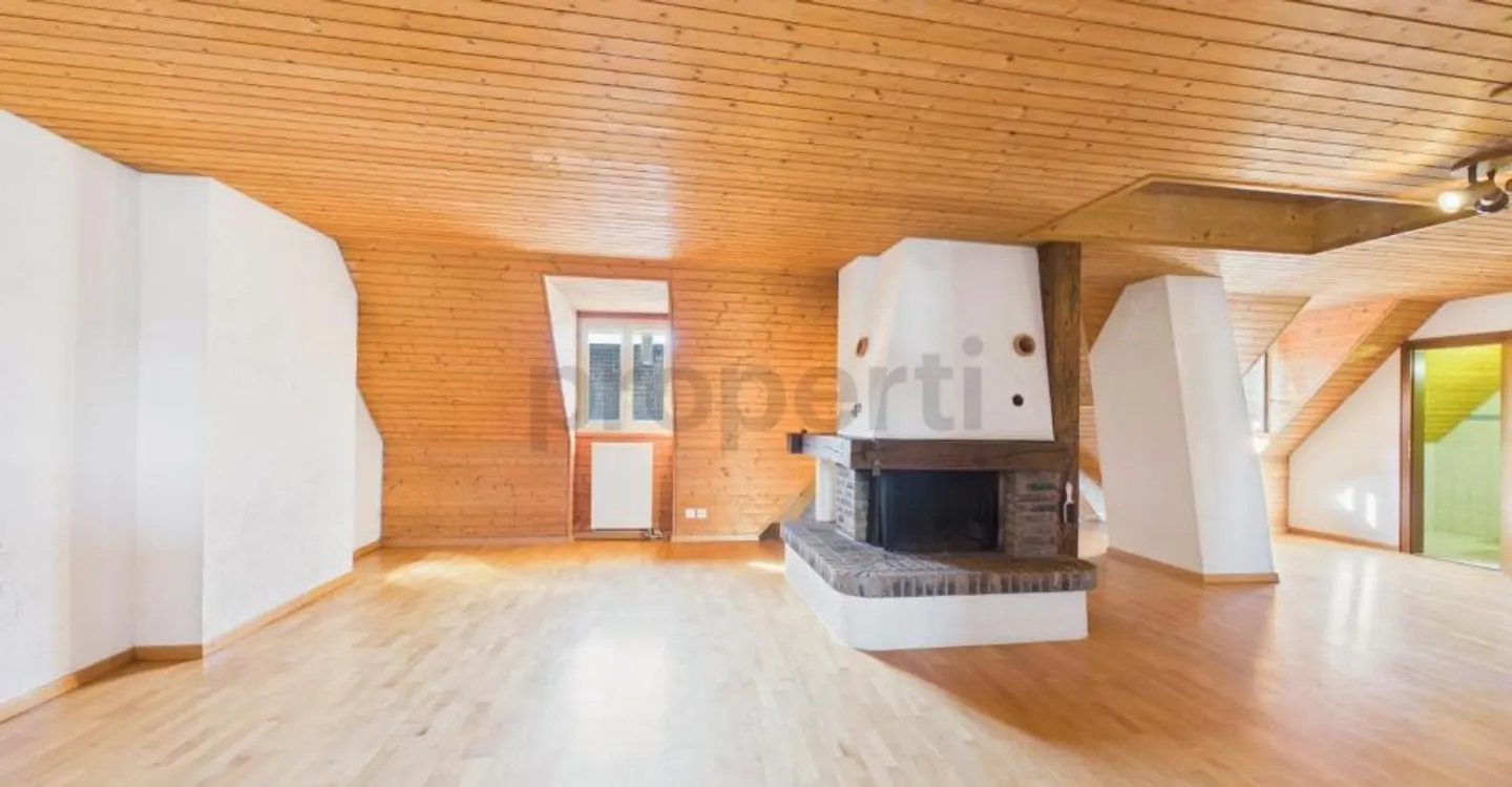 Incantevole appartamento maisonette nella storica città vecchia di Mellingen, incluso un posto auto - Foto 4 di 11