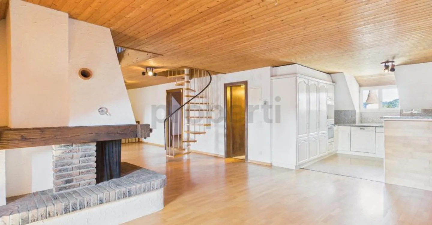 Incantevole appartamento maisonette nella storica città vecchia di Mellingen, incluso un posto auto - Foto 5 di 11