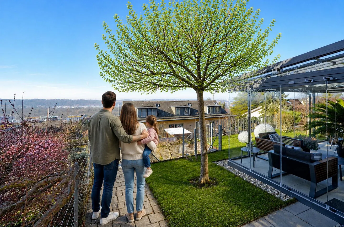 Ampia casa familiare con vista - Foto 1 di 11