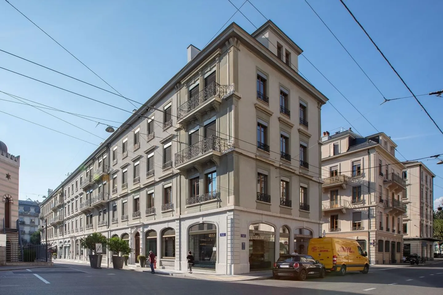 Offener Büroraum für 10 Personen im Signature Quartier des Banques - Foto 1 von 13