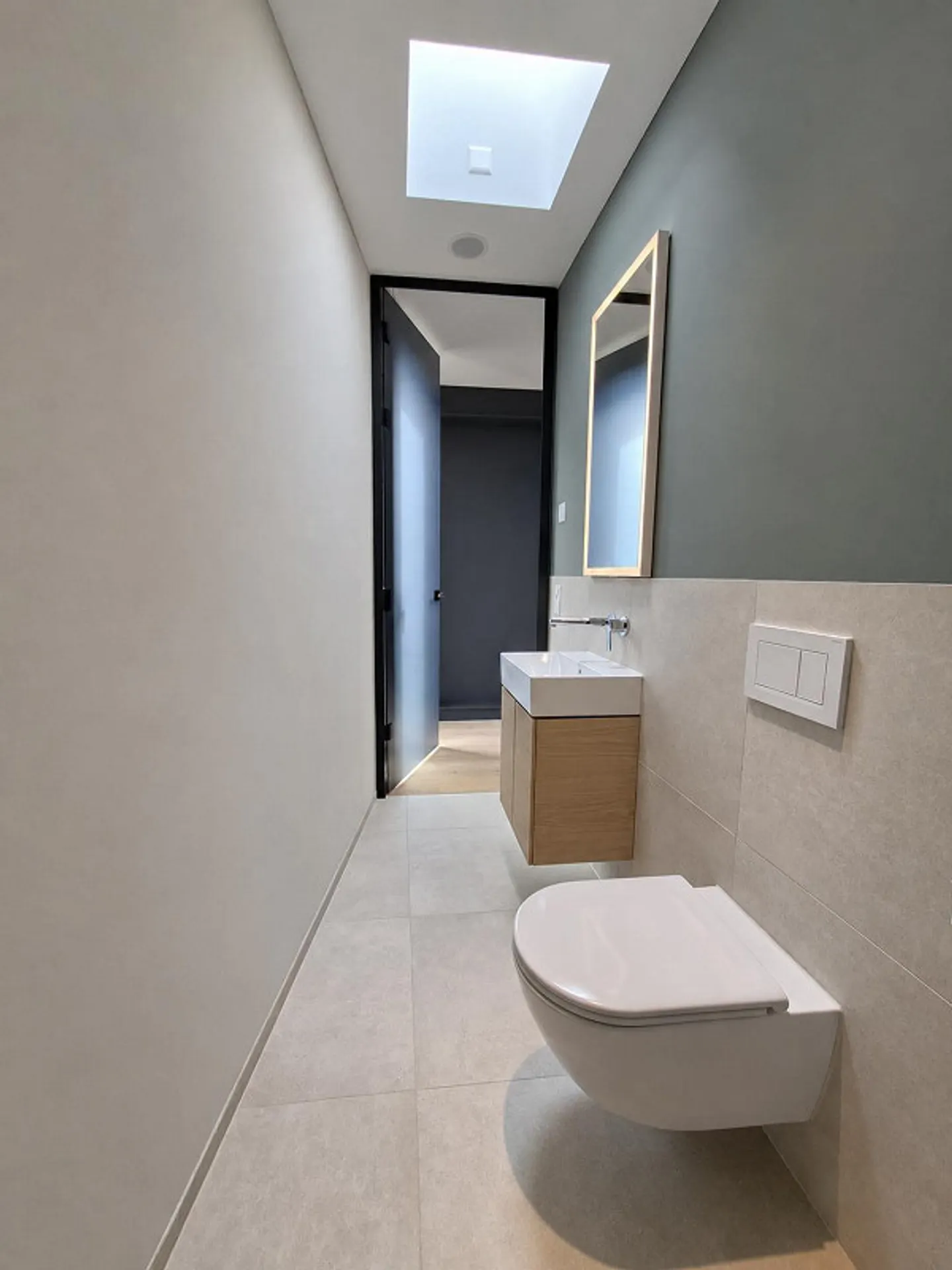 Erstvermietung – Moderne 3.5-Zimmer-Attika-Maisonettewohnung auf zw... - Photo 2 of 4