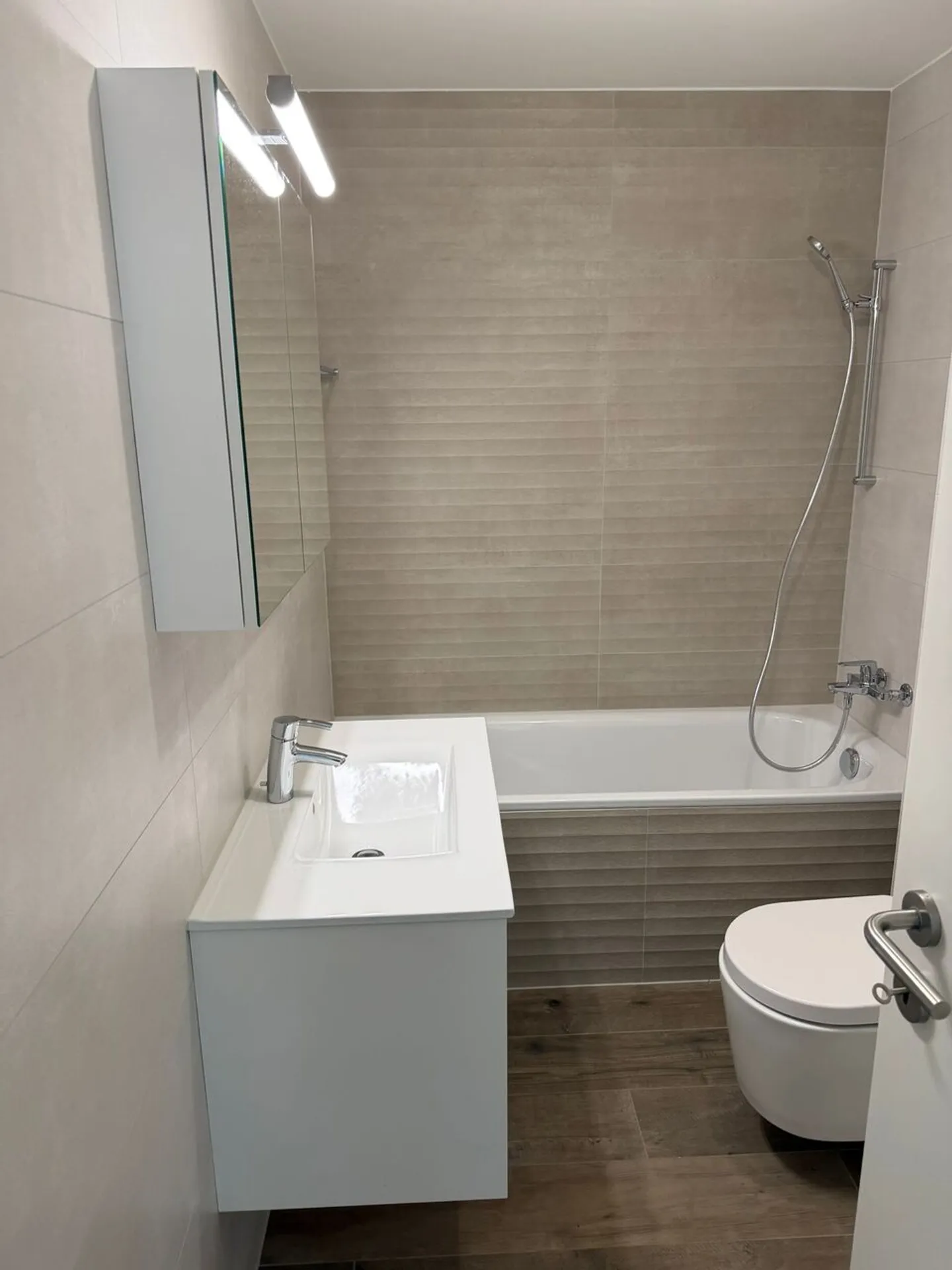 Charming Garden Apartment - Photo 6 of 10