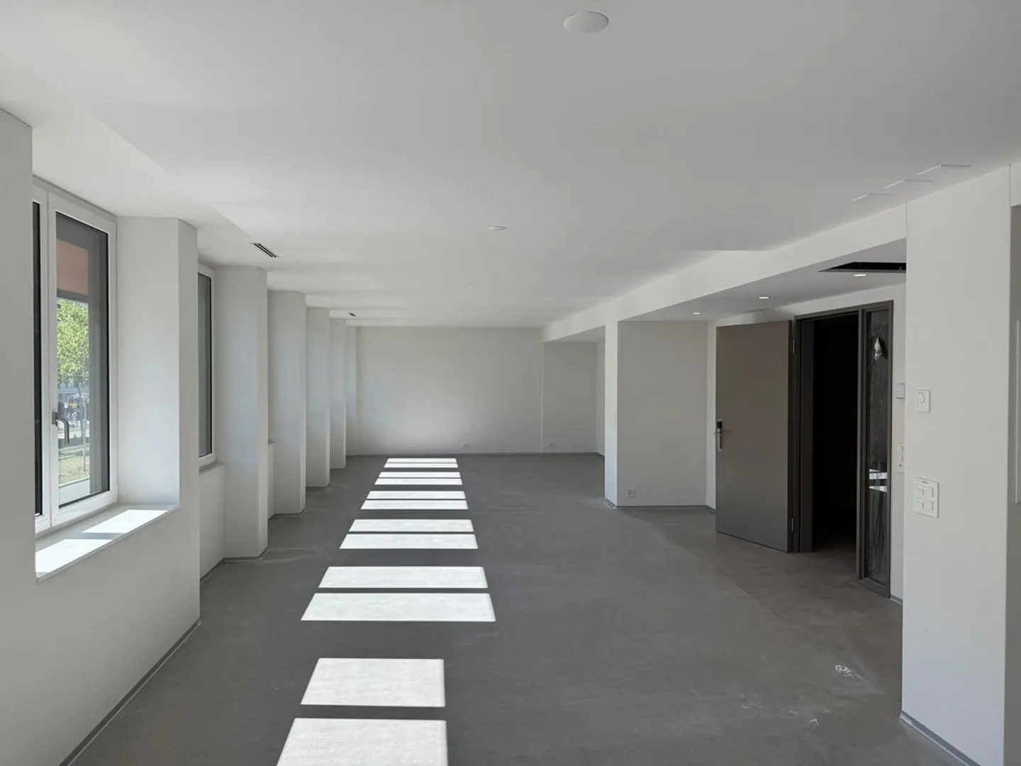 Modernes Büro an zentraler Lage in Opfikon zu vermieten! - Foto 3 di 7