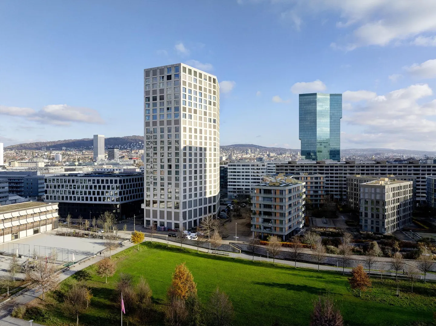 Penthouse exclusif de 4½ pièces dans la tour Mobimo - Photo 4 sur 5