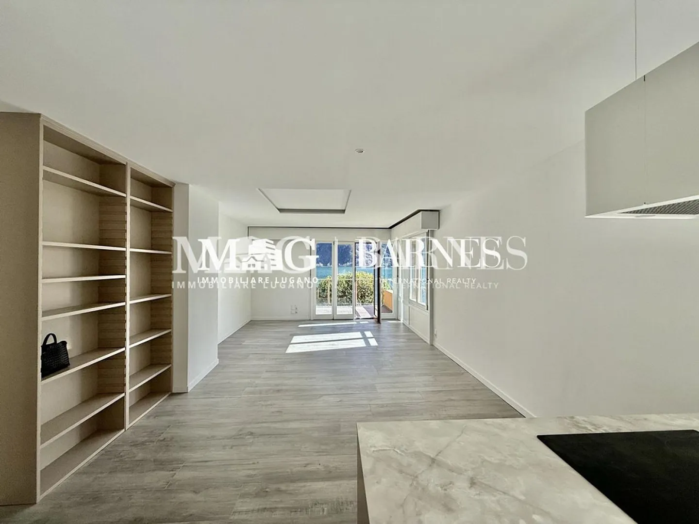 Appartamento moderno sul lago - Foto 2 di 8