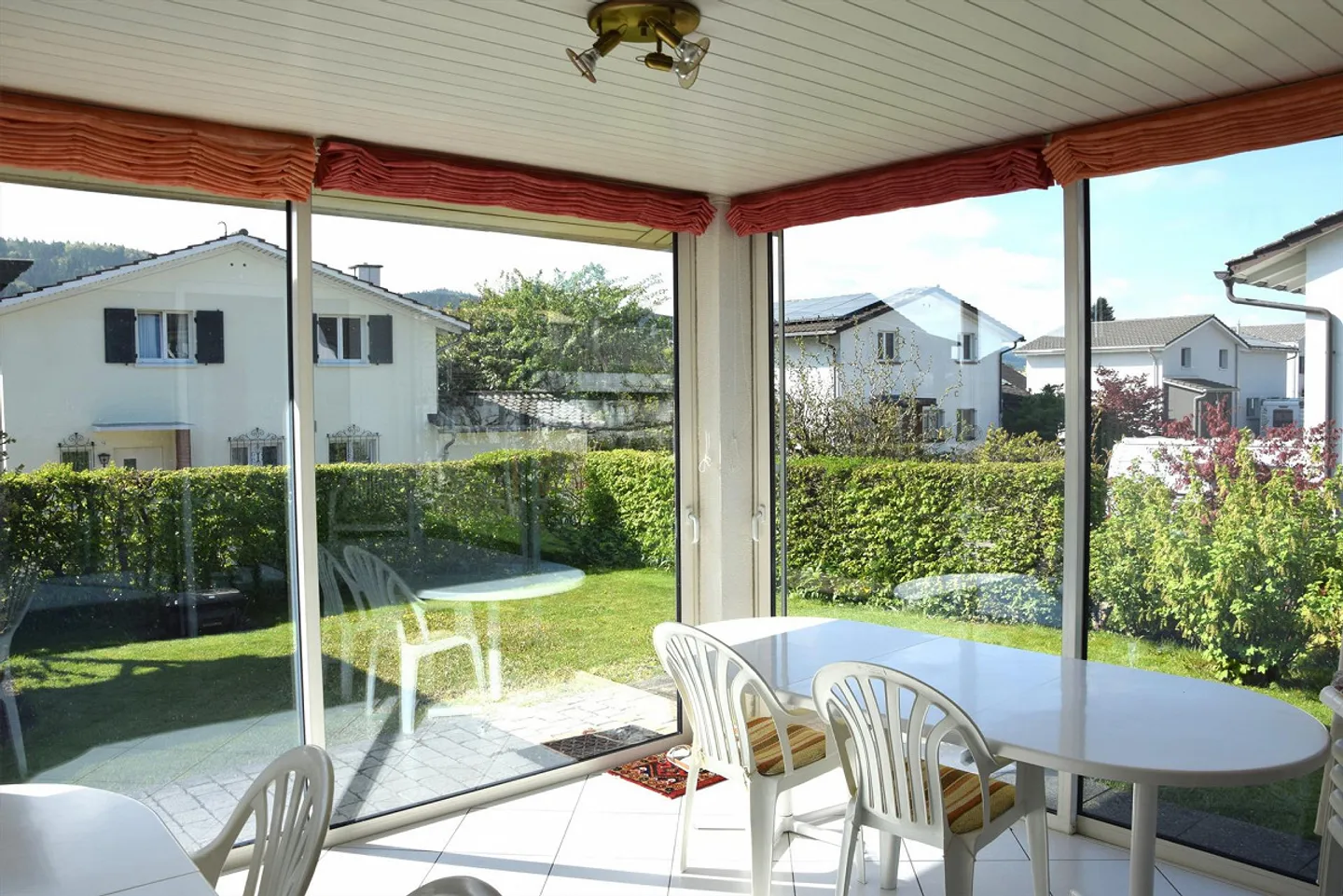 Casa unifamiliare con giardino d'inverno - Foto 14 di 20