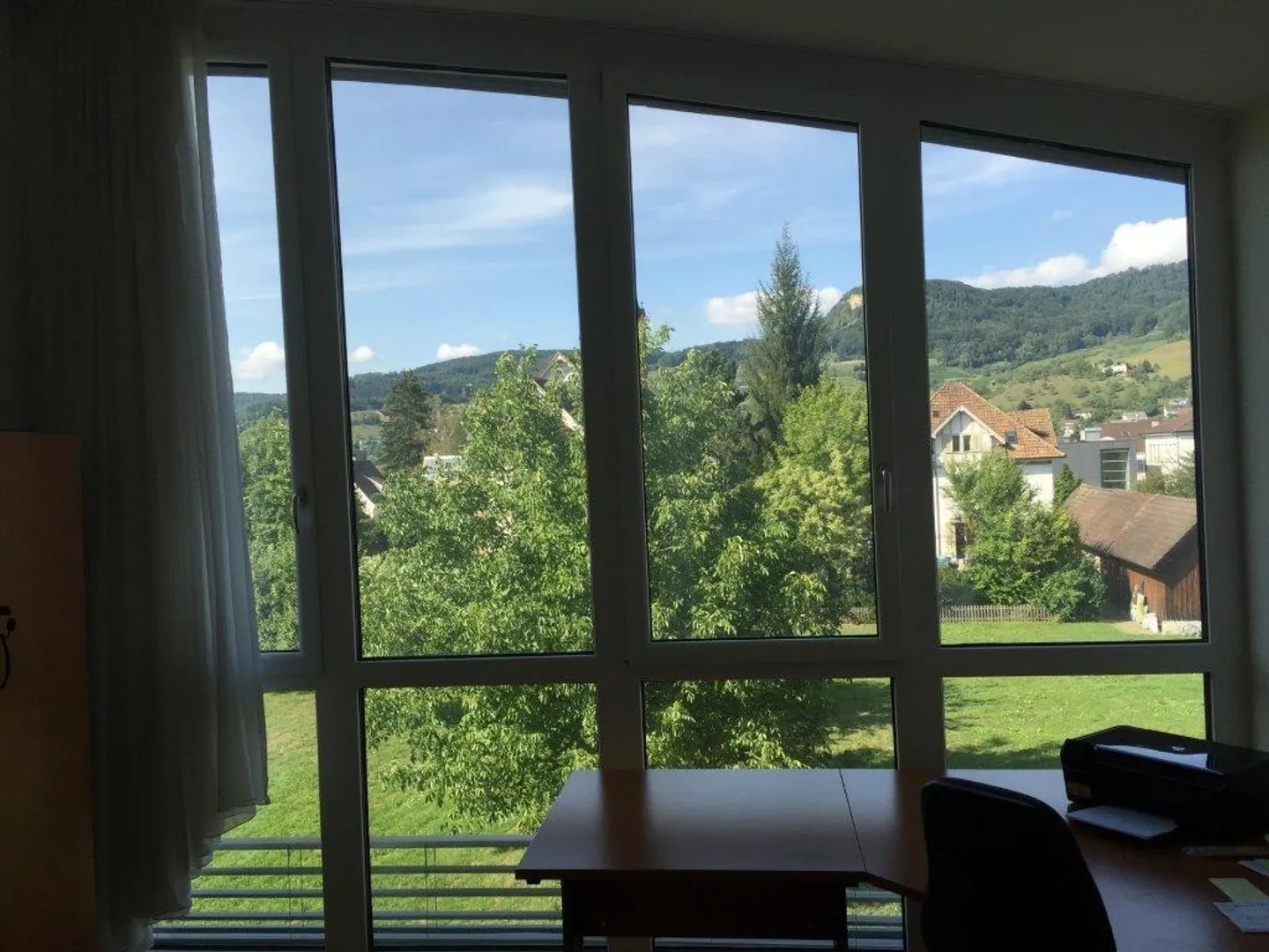 Dachwohnung mit grossem Balkon - Foto 9 von 10