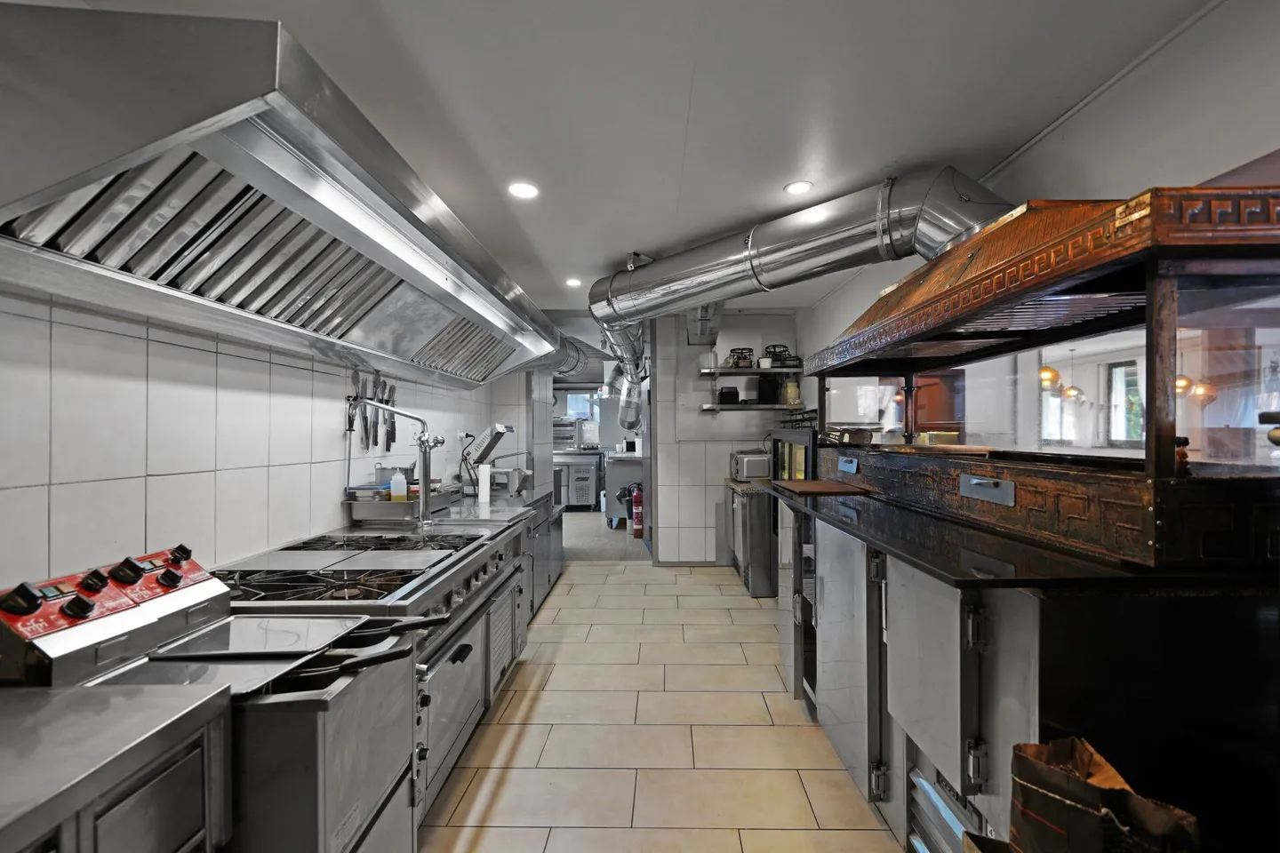 Bâtiment résidentiel et commercial attrayant avec un rendement de 5 % et un potentiel d'extension - Photo 7 sur 13