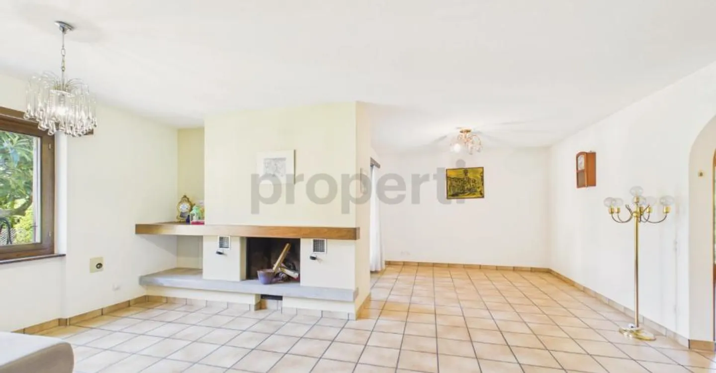 Charmantes Einfamilienhaus mit Garten - Foto 3 von 11