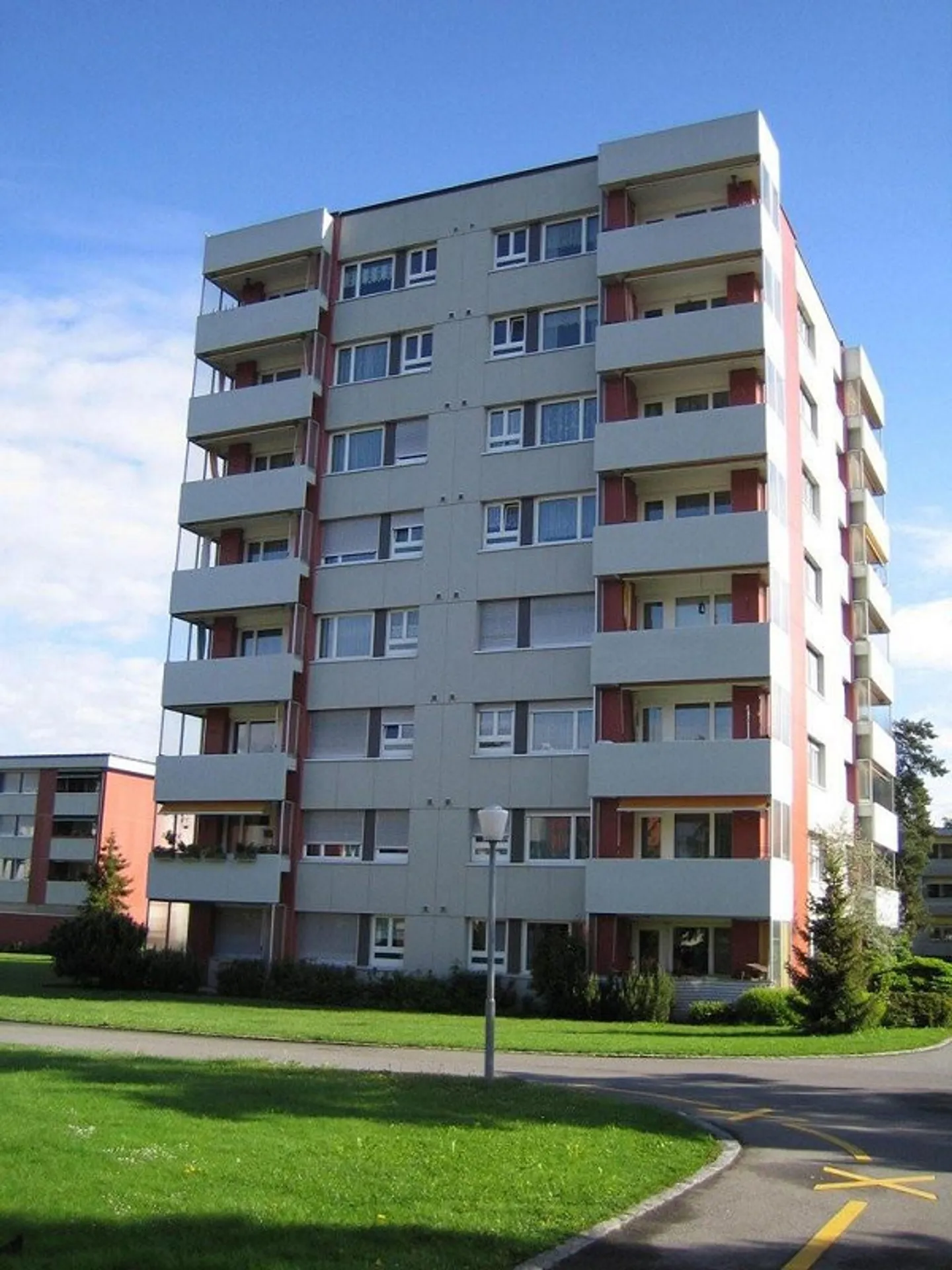 Affordable Living in Schwäbis, Near Thun Center - Photo 1 of 10