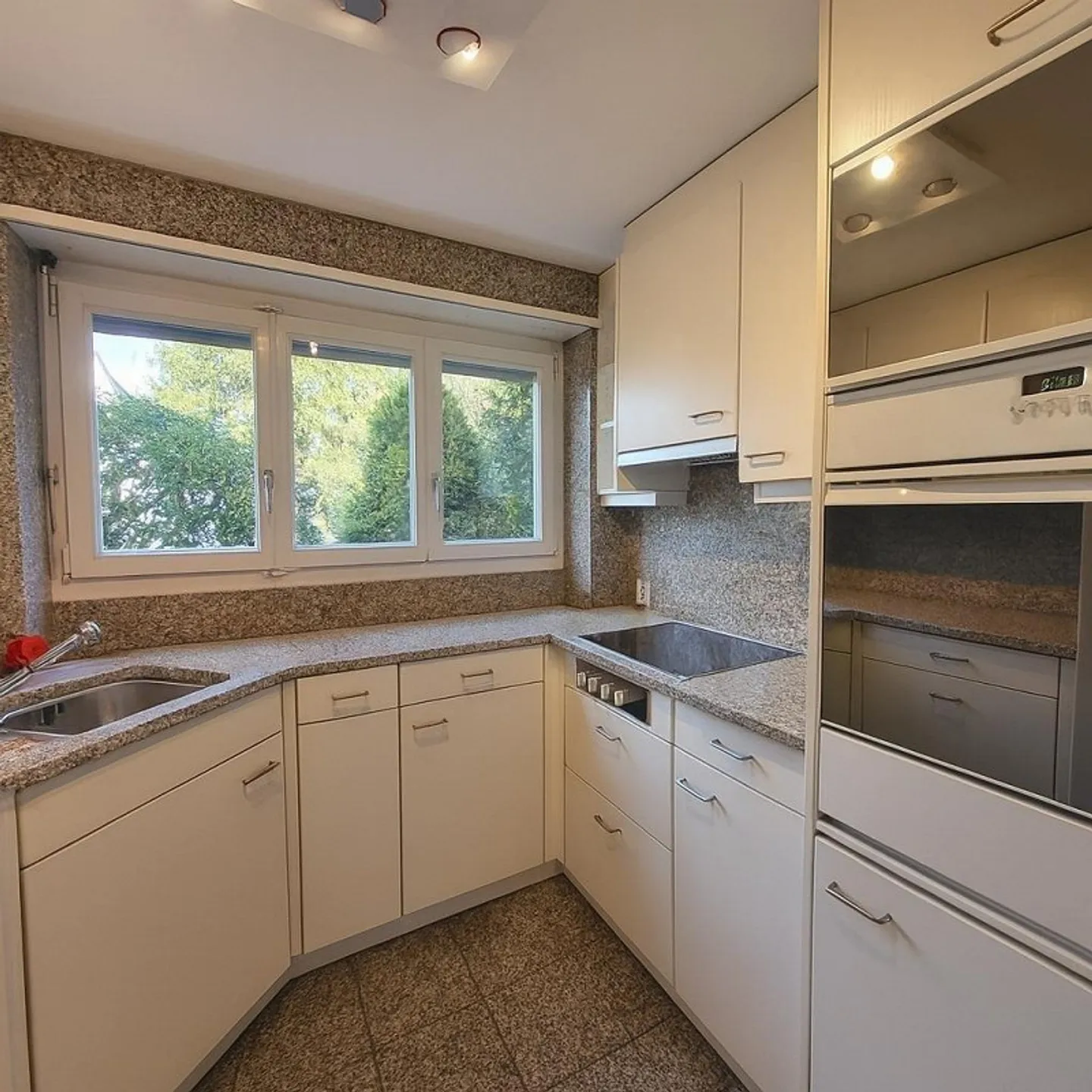 Maison jumelée avec charme et vue dégagée - Photo 2 sur 8
