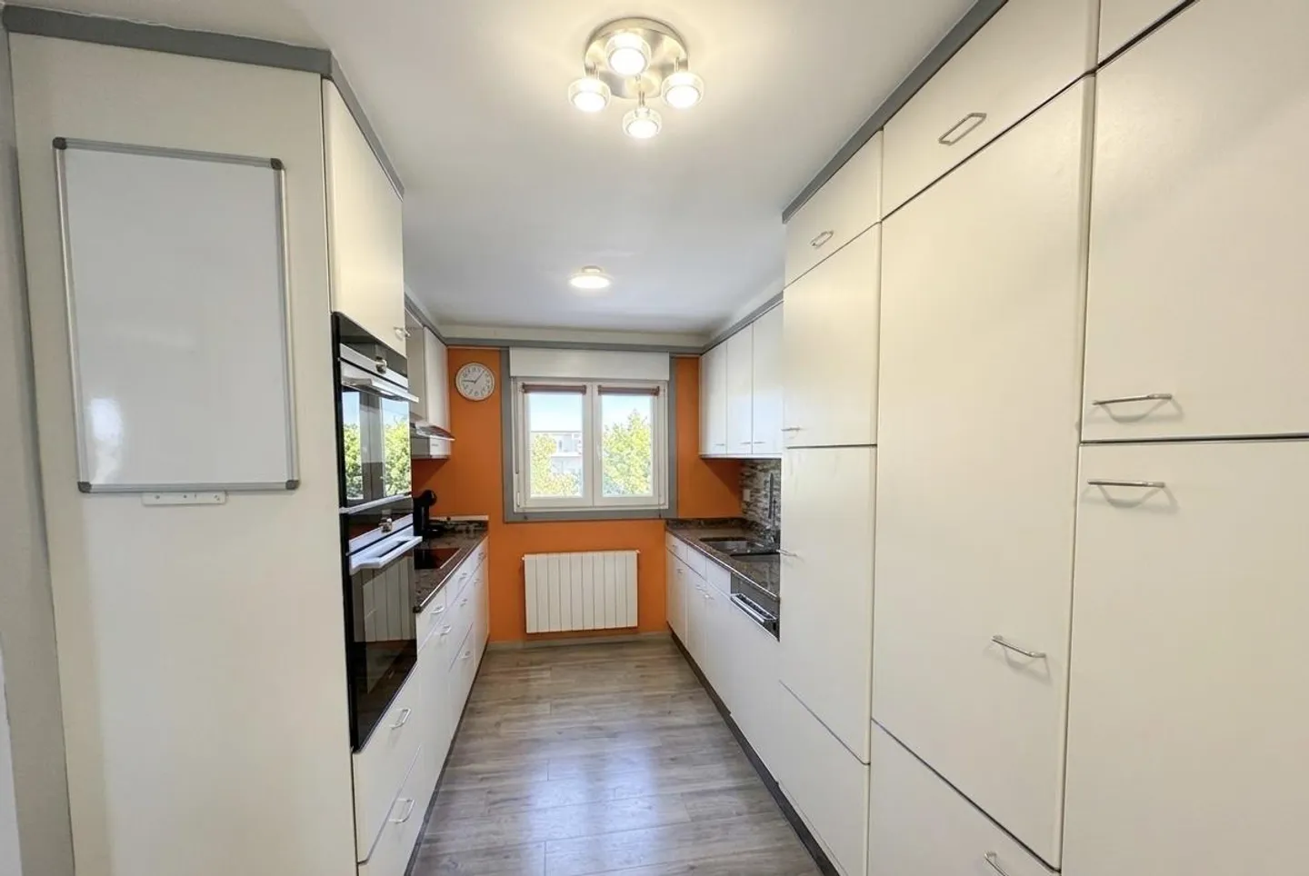 Renoviertes Einfamilienhaus mit Garten - Foto 4 von 11