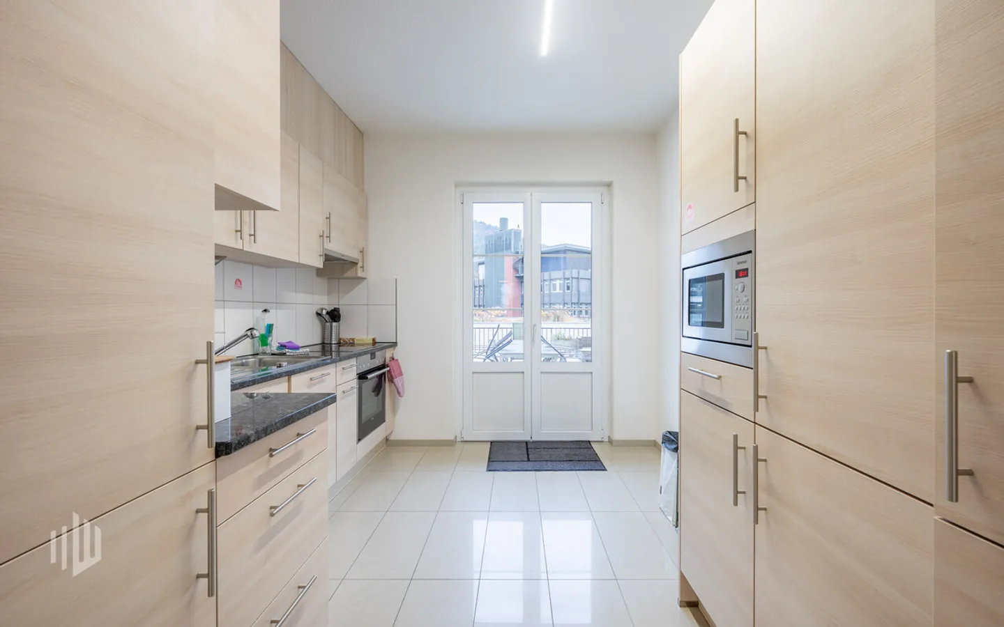 ImmoWyss - Attractive Multi-Family House with Commercial Premises - Photo 4 of 8