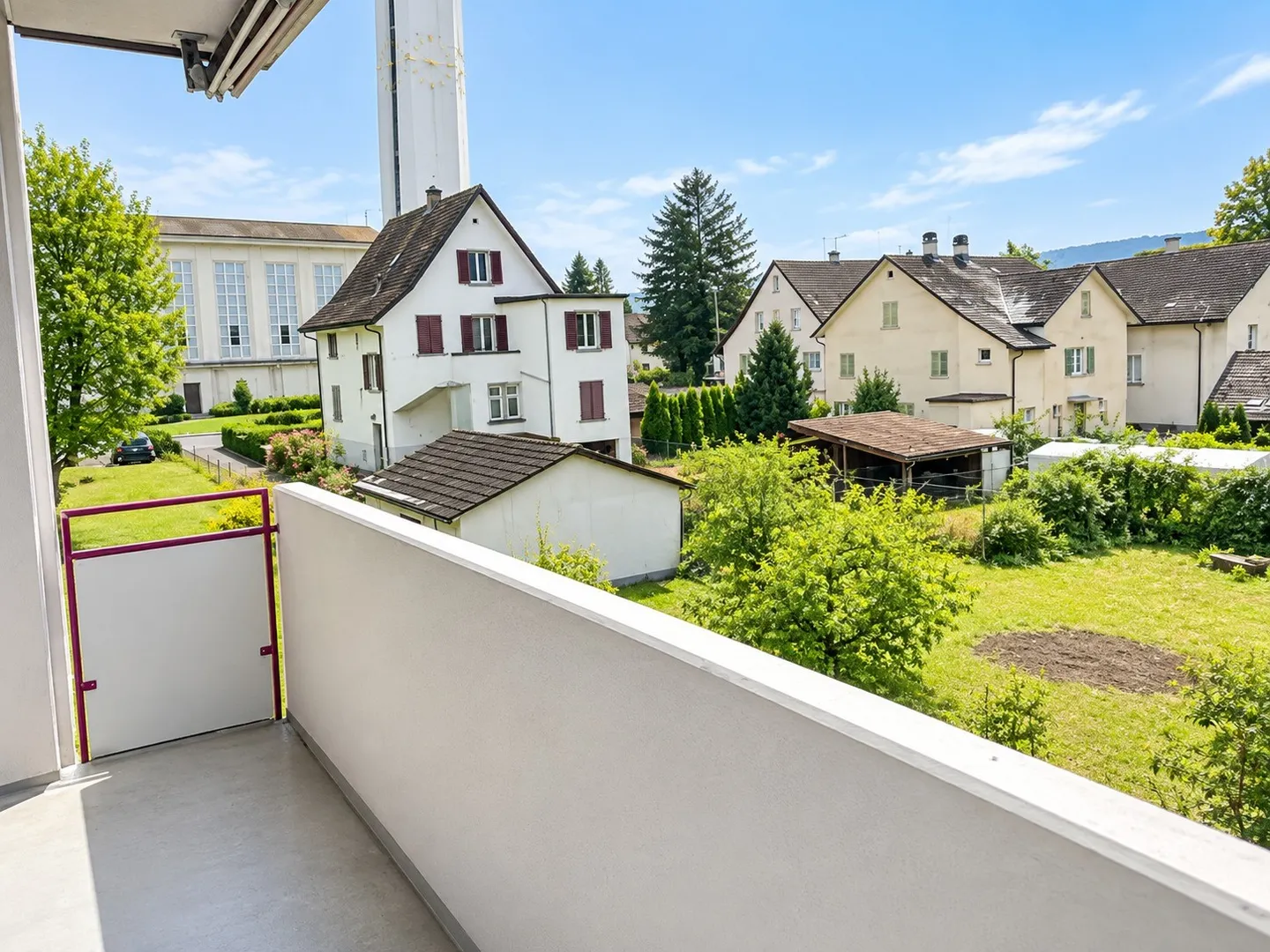 🏡 Voll möbliertes 1,5-Zimmer-Apartment mit Balkon in Dübendorf - Foto 13 von 13