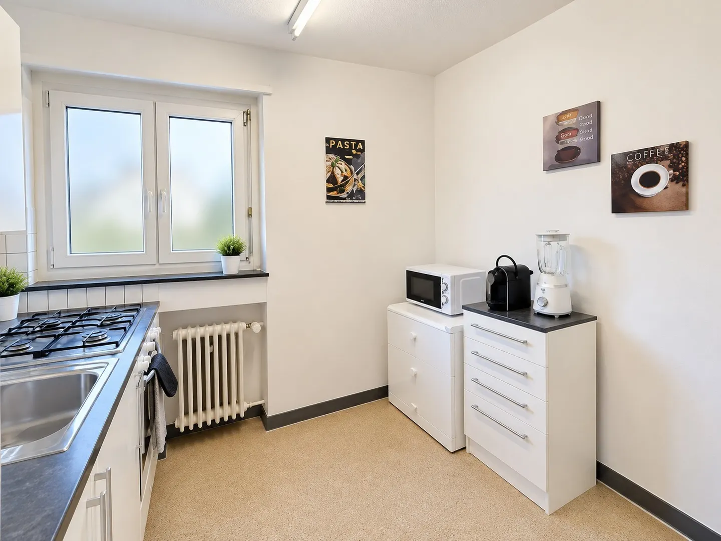 🏡 Voll möbliertes 1,5-Zimmer-Apartment mit Balkon in Dübendorf - Foto 9 von 13