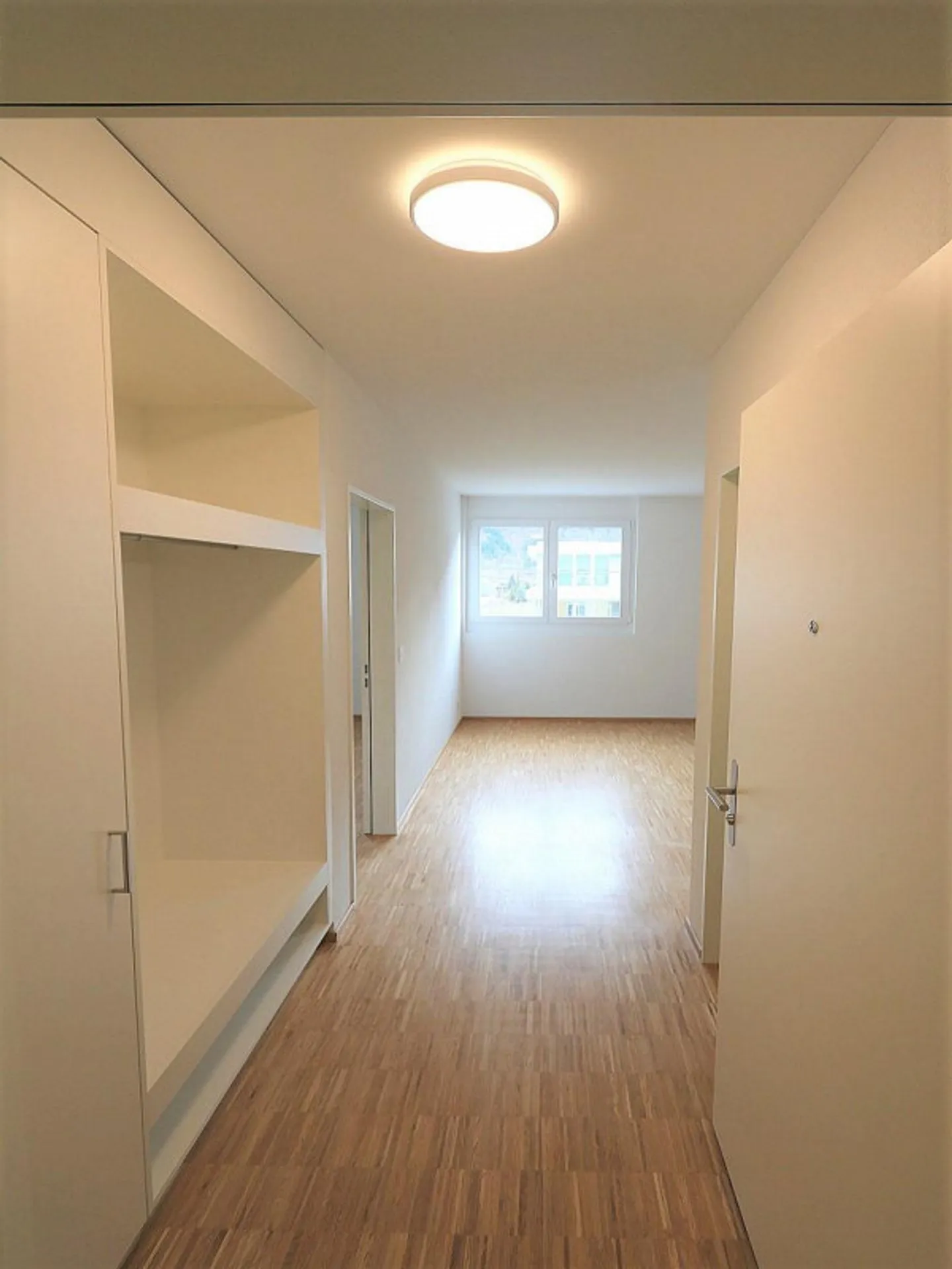 Modern, bright 3.5 room apartment - Photo 4 of 5