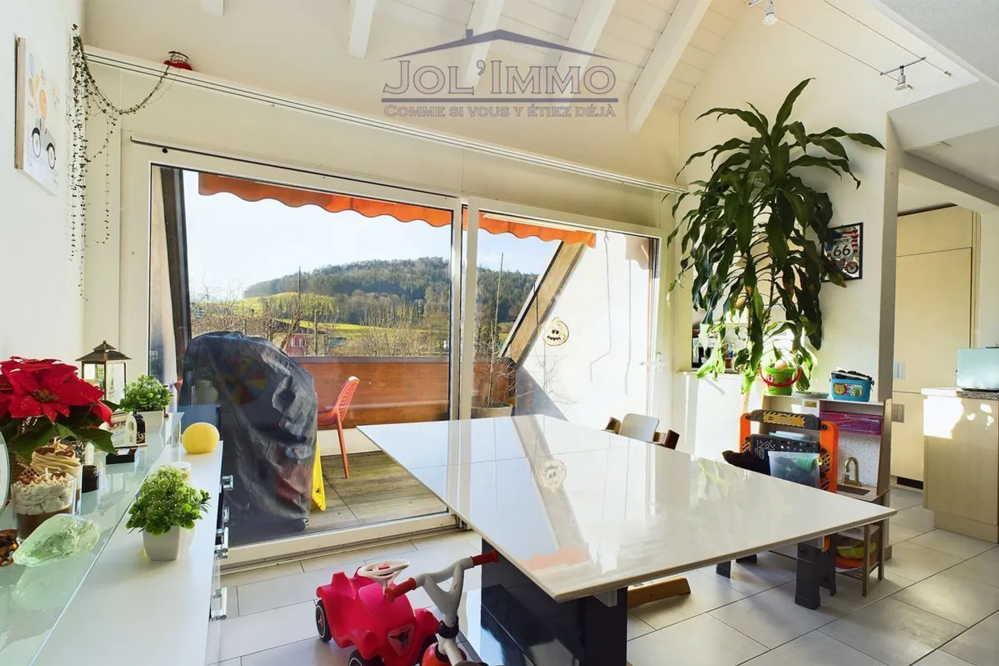 Beautiful duplex apartment in the center of the village of Courrendlin - Photo 3 of 12