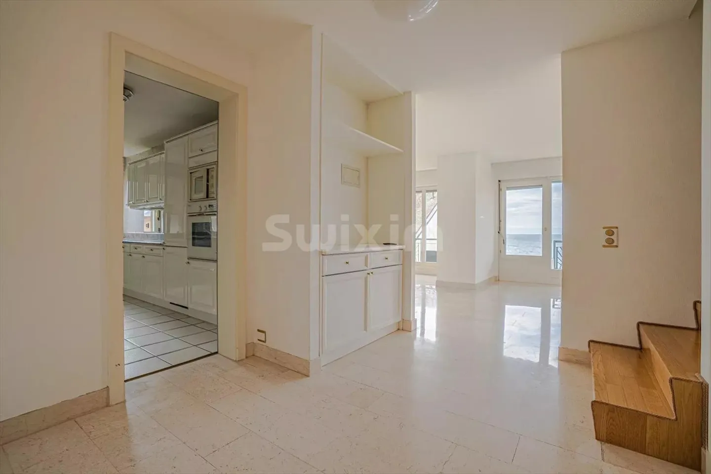 Duplex-Wohnung 5.5 Zimmer mit Balkonen! - Foto 5 di 11