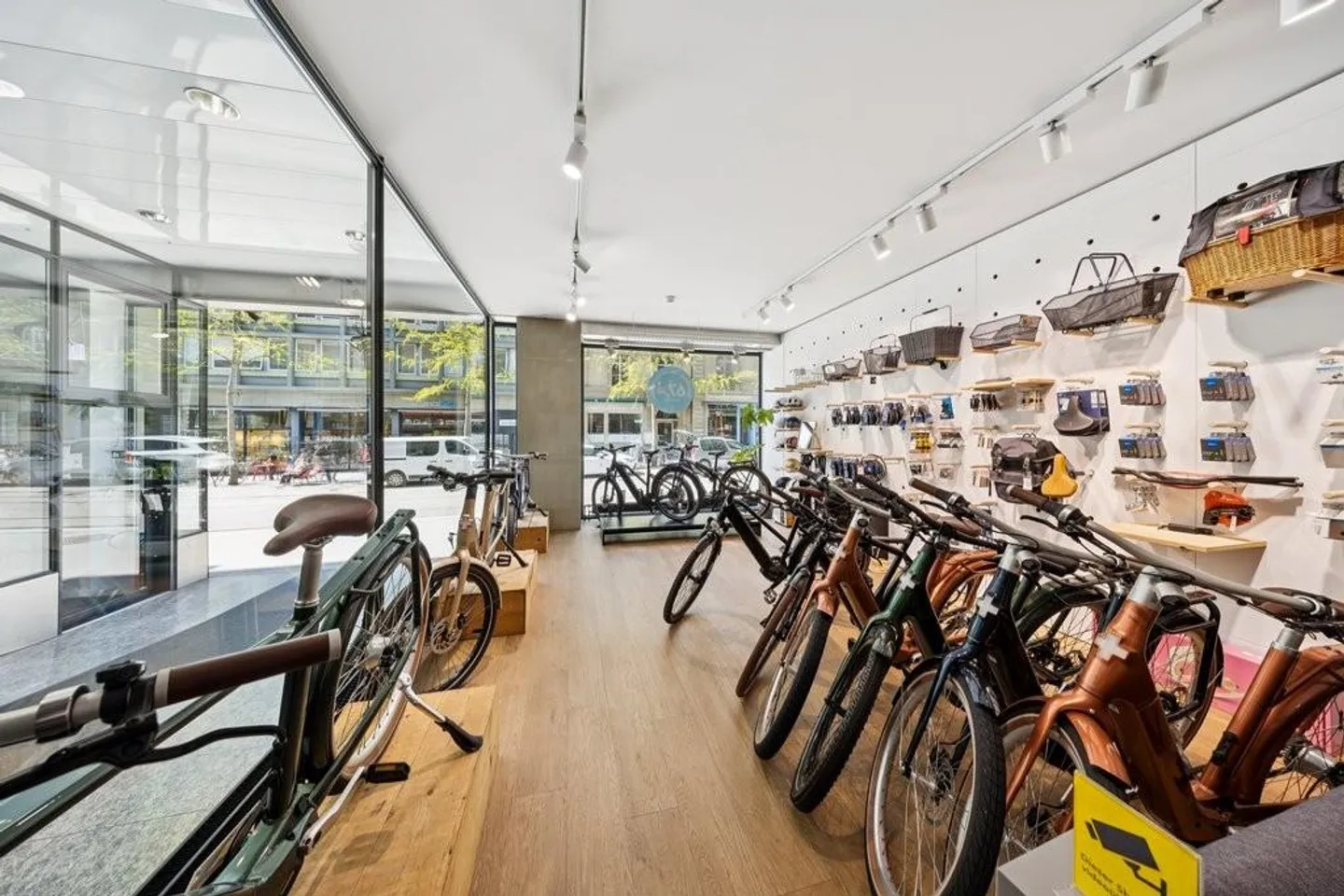 Presenza che funziona: Spazio commerciale nel cuore di Berna - Foto 5 di 10
