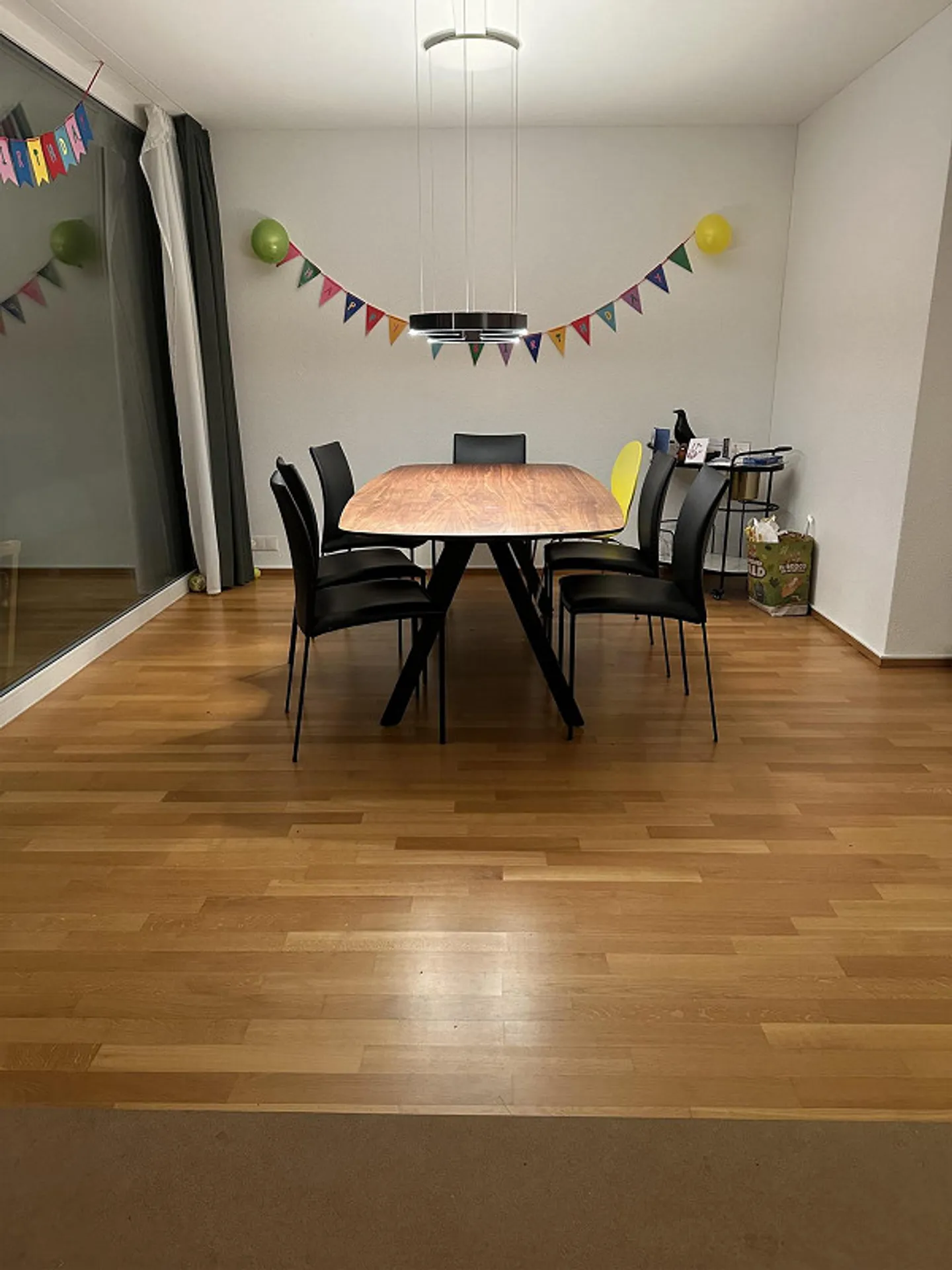 Modern 4.5-room apartment with balcony and garage - Photo 2 of 4