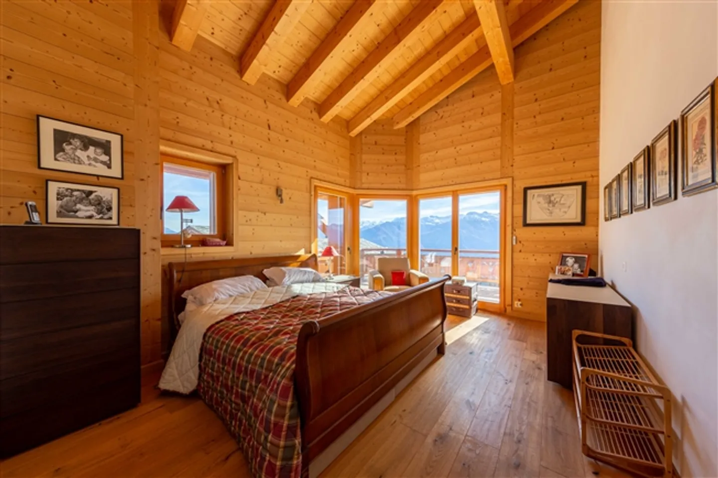 «Außergewöhnliches Penthouse im Herzen des Dorfes» - Foto 8 von 13